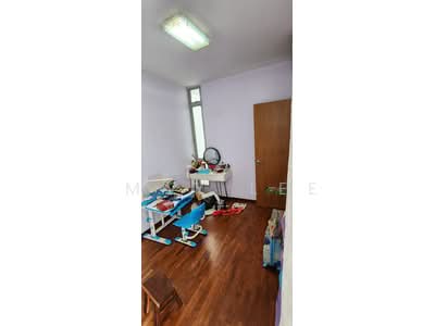 For Rent - The Lakeshore