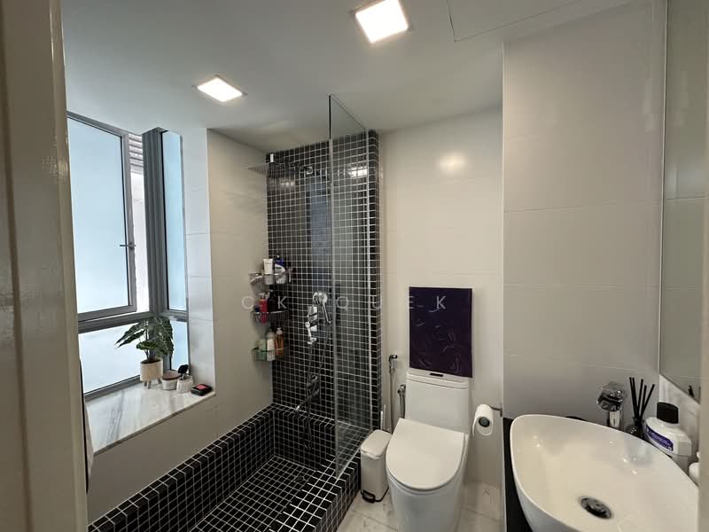 Ferraria Park Condo, 26 Flora Drive, 2 Bedrooms, 915 sqft, Condominium For Sale, by CK Quek, 25262230 - PropertyGuru.com.sg