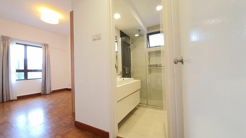 Parkway View, 39 Marine Parade Road, East Coast / Marine Parade, 4 Bedrooms, 2,776 sqft, Condominium For Rent, by Amanda Peh, 25262706 - PropertyGuru.com.sg