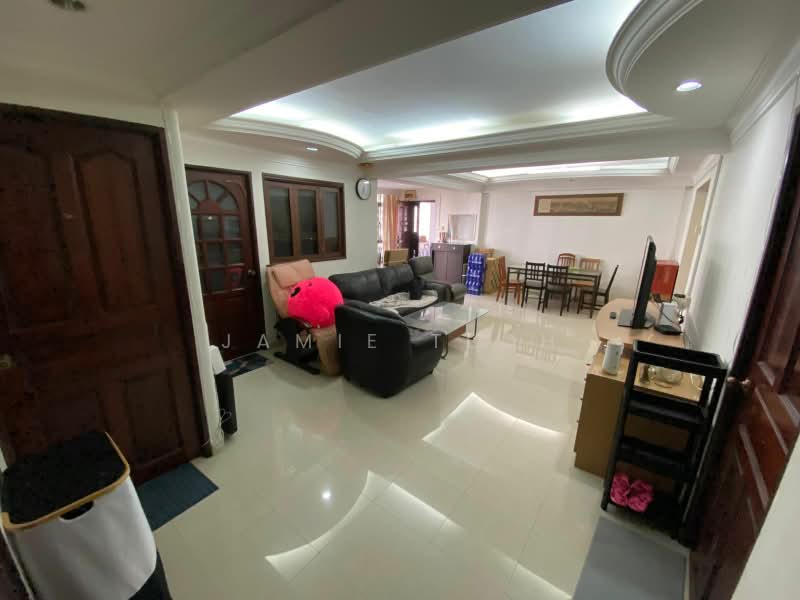 80A Lorong 4 Toa Payoh, 80A Lorong 4 Toa Payoh, Room Rental, 220 sqft, HDB Flat For Rent, by Jamie Teoh, 25263885 - PropertyGuru.com.sg
