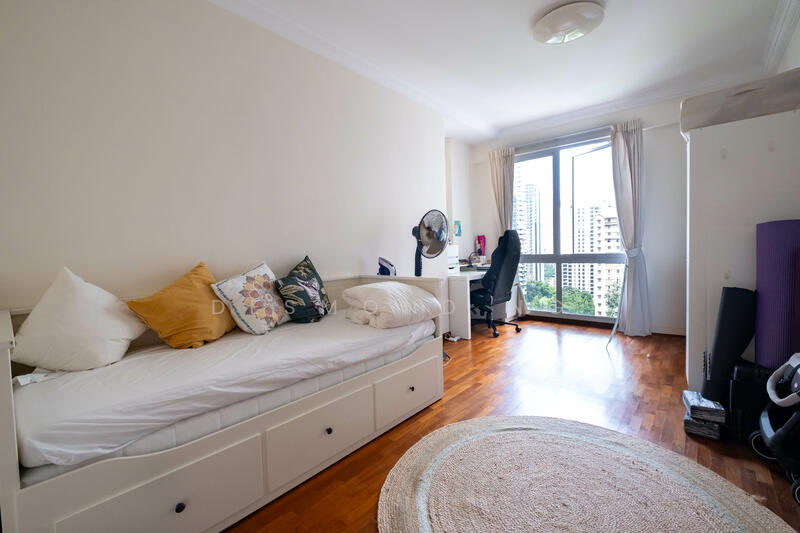 Sam Kiang Mansions, 23 Saint Thomas Walk, 3 Bedrooms, 1,206 sqft, Apartment For Rent, by Desmond Ng, 25264573 - PropertyGuru.com.sg