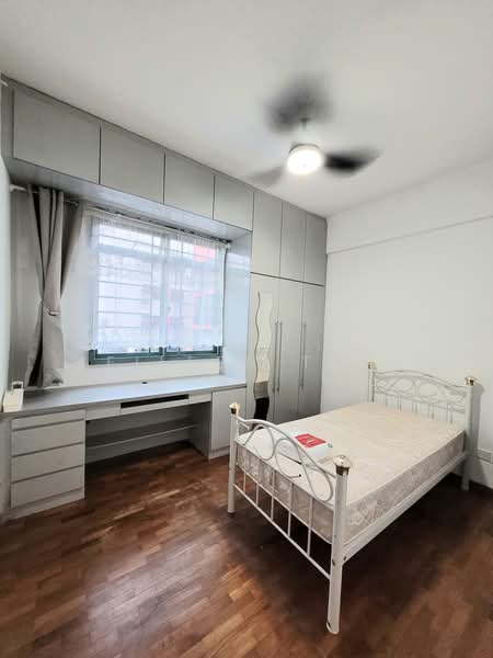 Summerdale, 8 Boon Lay Drive, 3 Bedrooms, 1,195 sqft, Condominium For Rent, by Eileen Tan, 25264920 - PropertyGuru.com.sg