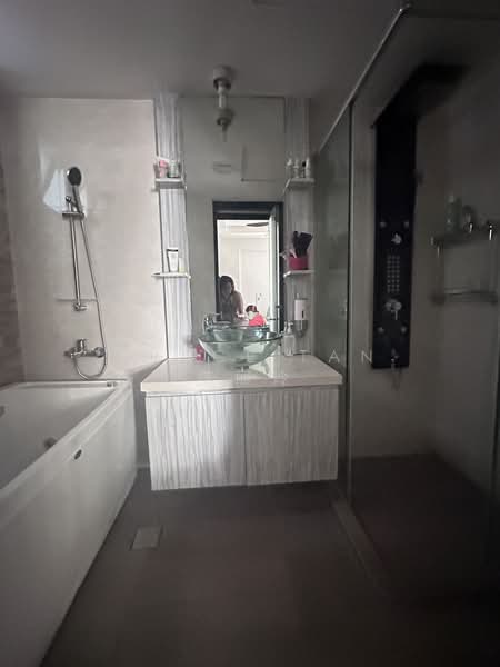 Summerdale, 10 Boon Lay Drive, 3 Bedrooms, 1,216 sqft, Condominium For Rent, by Grace Tan 陈丽玲, 25265229 - PropertyGuru.com.sg