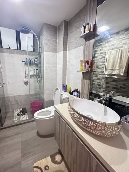 Summerdale, 10 Boon Lay Drive, 3 Bedrooms, 1,216 sqft, Condominium For Rent, by Grace Tan 陈丽玲, 25265229 - PropertyGuru.com.sg
