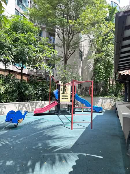 Summerdale, 10 Boon Lay Drive, 3 Bedrooms, 1,216 sqft, Condominium For Rent, by Grace Tan 陈丽玲, 25265229 - PropertyGuru.com.sg