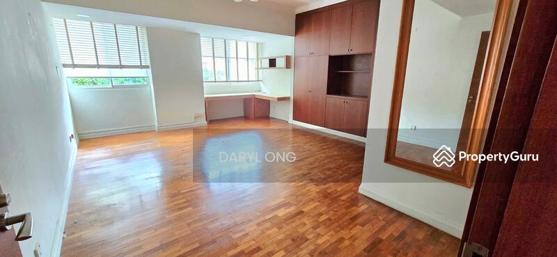 Huge master bedroom