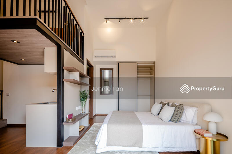 Level 2 Master Bedroom-towards the interior