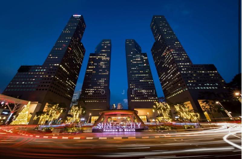 Suntec City Tower, 6 Temasek Boulevard, Boat Quay / Raffles Place / Marina, 4,500 sqft, Office For Rent, by Teo Jeri, 25267482 - Night view of Facade - CommercialGuru.com.sg