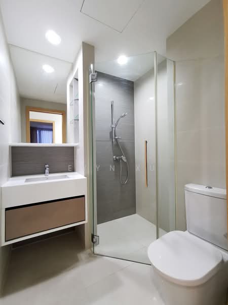 H2O Residences, 32 Fernvale Link, 2 Bedrooms, 883 sqft, Condominium For Rent, by Evyn Xu, 25267912 - Common bathroom - PropertyGuru.com.sg