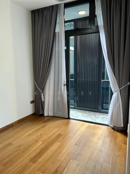 For Rent - Van Holland