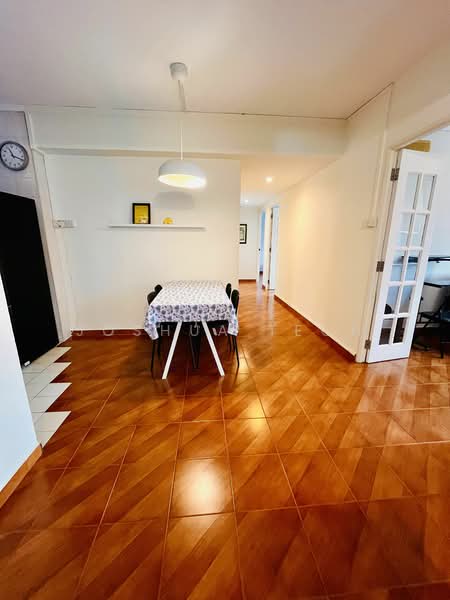 725 Tampines Street 71, 725 Tampines Street 71, Room Rental, 300 sqft, HDB Flat For Rent, by Joshua Tech, 25270263 - PropertyGuru.com.sg