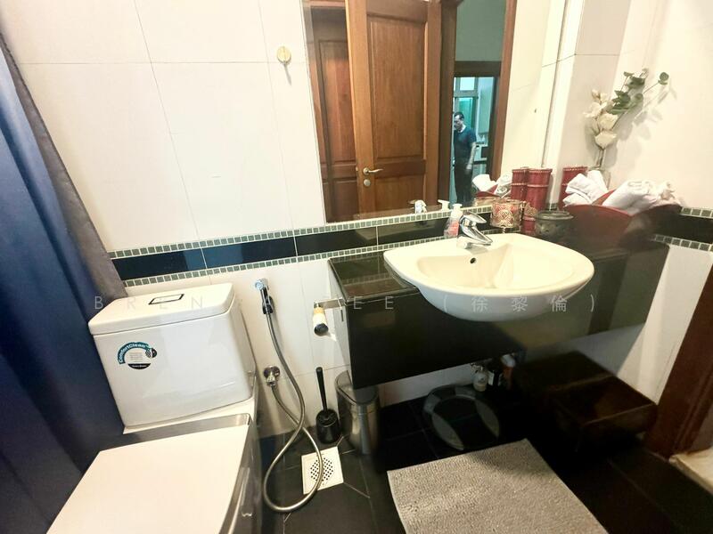 Balinese Style Freehold Terrace ✧ Heart of Bukit Timah ✧ Within 1 km to RGPS, Bukit Timah Road, Tanglin / Holland / Bukit Timah, 5 Bedrooms, 4,200 sqft, Terraced House For Sale, by Brenda Zee (徐黎倫), 25271198 - BUKIT TIMAH ROAD, Freehold Inter-Terrace for Sale - PropertyGuru.com.sg