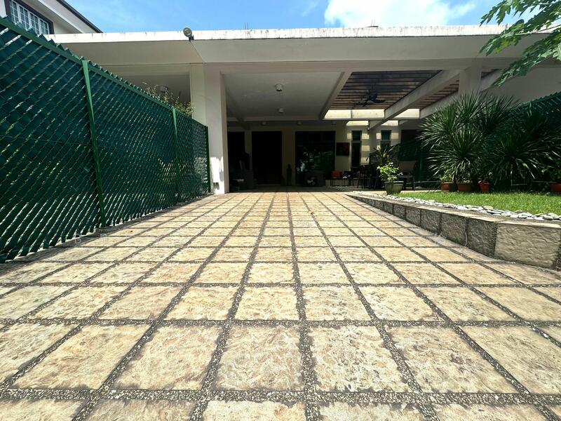 Balinese Style Freehold Terrace ✧ Heart of Bukit Timah ✧ Within 1 km to RGPS, Bukit Timah Road, Tanglin / Holland / Bukit Timah, 5 Bedrooms, 4,200 sqft, Terraced House For Sale, by Brenda Zee (徐黎倫), 25271198 - BUKIT TIMAH ROAD, Freehold Inter-Terrace for Sale - PropertyGuru.com.sg