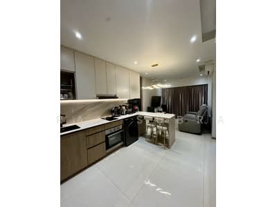 For Sale - Kingsford Waterbay