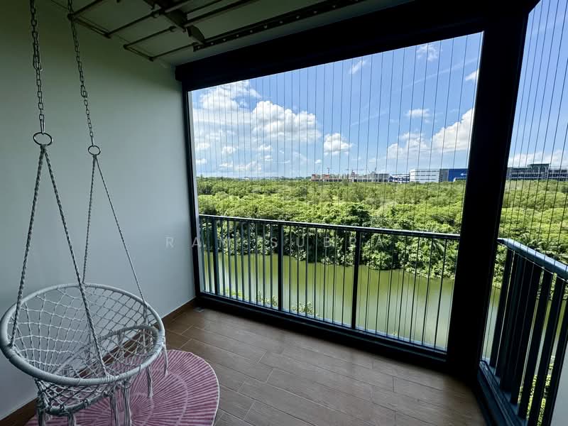 Kingsford Waterbay Condominium For Sale at S$ 1,100,000 | PropertyGuru Singapore