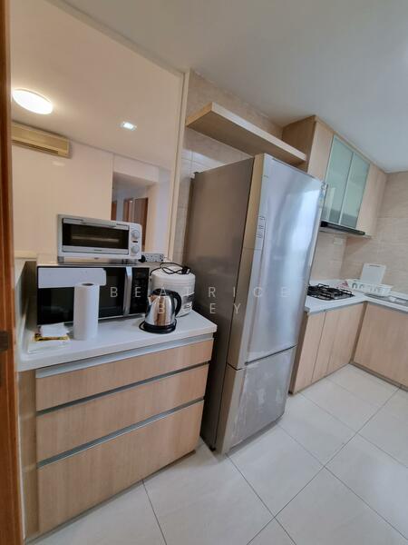 The Lakeshore, 31 Jurong West Street 41, 3 Bedrooms, 1,173 sqft, Condominium For Rent, by Beatrice Boey, 25272180 - PropertyGuru.com.sg