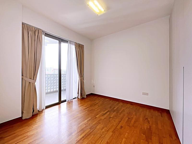 Sky Habitat, 7 Bishan Street 15, Ang Mo Kio / Bishan / Thomson, 2 Bedrooms, 872 sqft, Condominium For Rent, by Evyn Xu, 25272256 - Master Bedroom w/balcony - PropertyGuru.com.sg