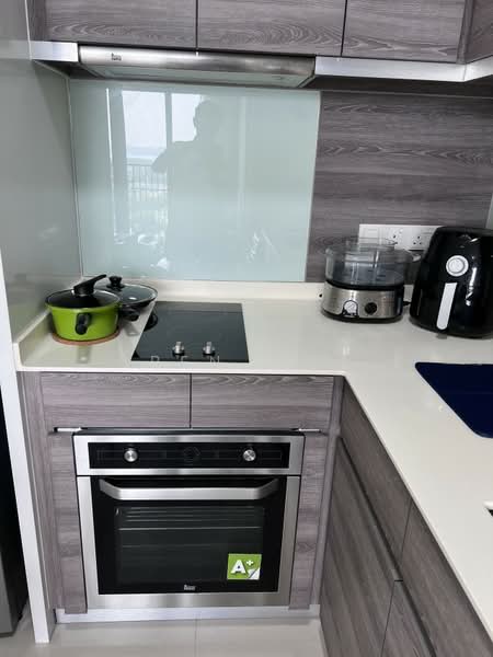 Coco Palms D16/18 Modern Cheap 2 bedroom condo at Pasir Ris mrt, Pasir Ris Grove, 2 Bedrooms, 753 sqft, Condominium For Rent, by Ben Lee, 25272976 - PropertyGuru.com.sg