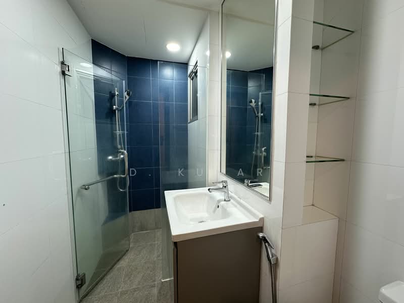 Grandeur 8, 12 Ang Mo Kio Central 3, 3 Bedrooms, 1,216 sqft, Condominium For Rent, by D. Kumar, 25273001 - Common bathroom  - PropertyGuru.com.sg