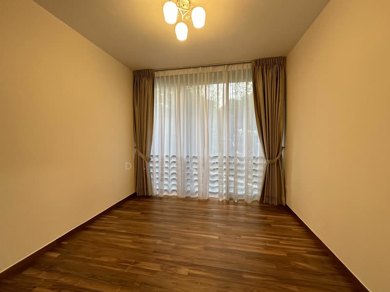 Grandeur 8, 12 Ang Mo Kio Central 3, 3 Bedrooms, 1,216 sqft, Condominium For Rent, by D. Kumar, 25273001 - Master bedroom  - PropertyGuru.com.sg