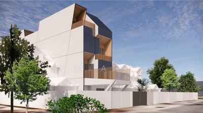 For Sale - Rare Freehold Terrace Long Depth Near Eunos MRT