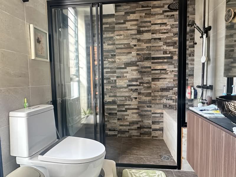 Loyang Valley, 200 Loyang Avenue, 2 Bedrooms, 1,485 sqft, Condominium For Sale, by Raymond Ler, 25274787 - PropertyGuru.com.sg