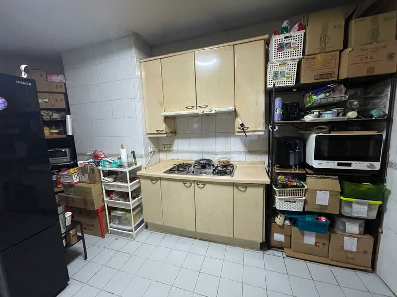 Parc Oasis, 53 Jurong East Avenue 1, Boon Lay / Jurong / Tuas, 3 Bedrooms, 1,227 sqft, Condominium For Rent, by Tjon Lin Seen, 25275065 - PropertyGuru.com.sg