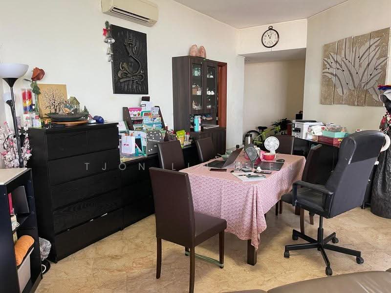 Parc Oasis, 53 Jurong East Avenue 1, Boon Lay / Jurong / Tuas, 3 Bedrooms, 1,227 sqft, Condominium For Rent, by Tjon Lin Seen, 25275065 - PropertyGuru.com.sg