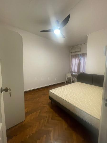 Novena Court, 2 Jalan Novena Barat, Newton / Novena, 4 Bedrooms, 861 sqft, Walk-up Apartment For Rent, by Tanny Ho, 25275163 - PropertyGuru.com.sg