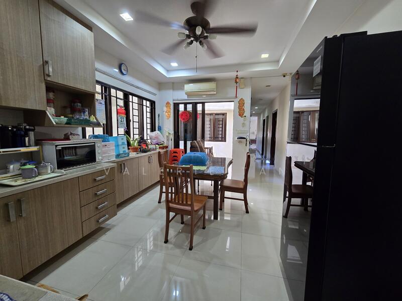 For Sale - Rare 2 sty Jln Bangket Semi-D for Sale