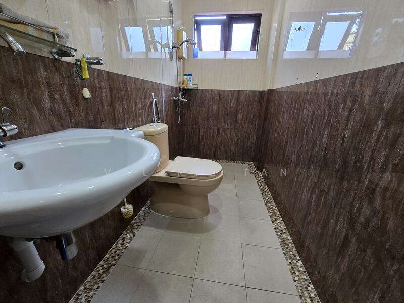 For Sale - Rare 2 sty Jln Bangket Semi-D for Sale