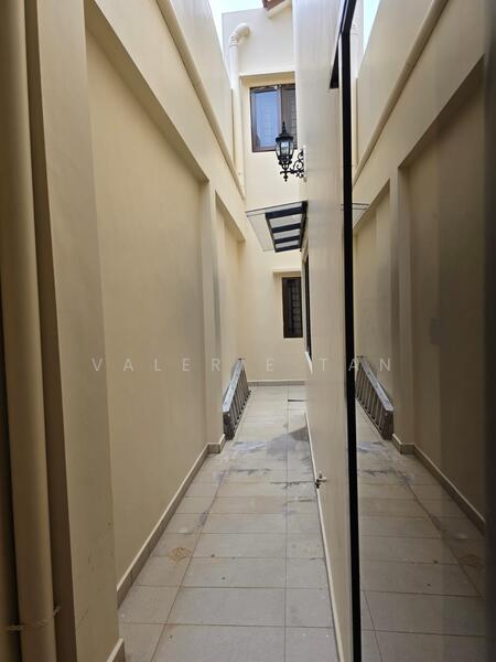 For Sale - Rare 2 sty Jln Bangket Semi-D for Sale