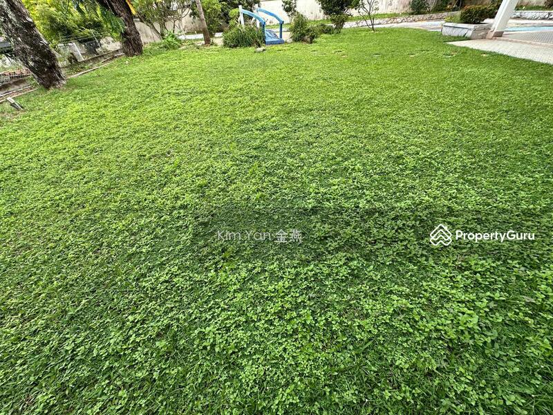 For Sale - Residential zone, can rebuild one bungalow or apartment units