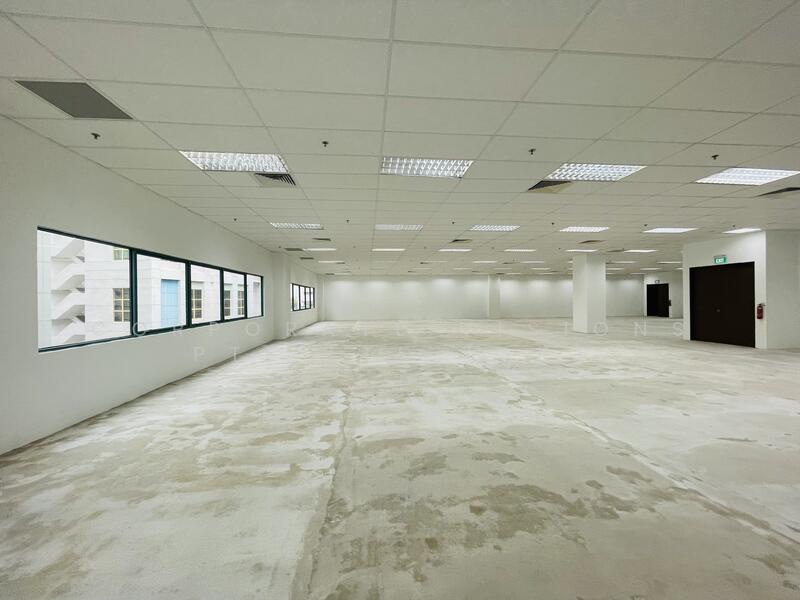FUNCTIONAL BUSINESS SPACE: Modern Facade. Rental include Aircon 7 mins’ Stroll to MRT, AREA: 7000 sqft CONTACT:+6596881177, 7,000 sqft, Light Industrial (B1) For Rent, by ADRIAN, 25276653 - CommercialGuru.com.sg