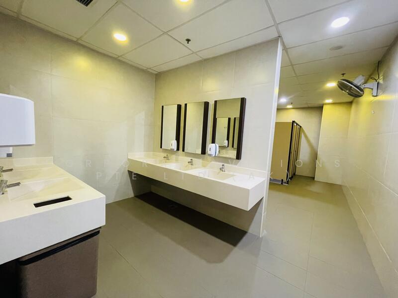 FUNCTIONAL BUSINESS SPACE: Modern Facade. Rental include Aircon 7 mins’ Stroll to MRT, AREA: 7000 sqft CONTACT:+6596881177, 7,000 sqft, Light Industrial (B1) For Rent, by ADRIAN, 25276653 - CommercialGuru.com.sg