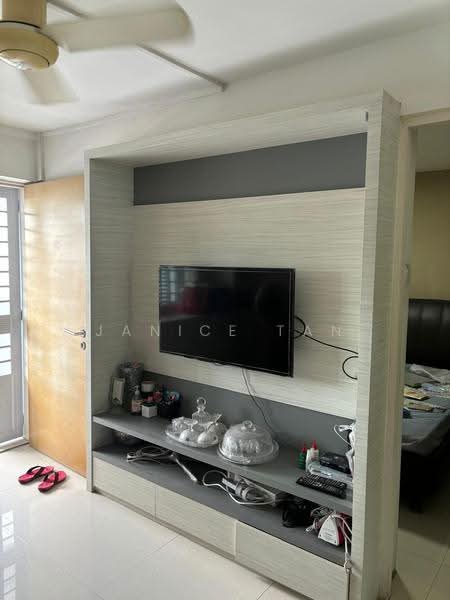22 Telok Blangah Crescent, 22 Telok Blangah Crescent, Harbourfront / Telok Blangah, 2 Bedrooms, 635 sqft, HDB Flat For Rent, by Janice Tan, 25276867 - PropertyGuru.com.sg