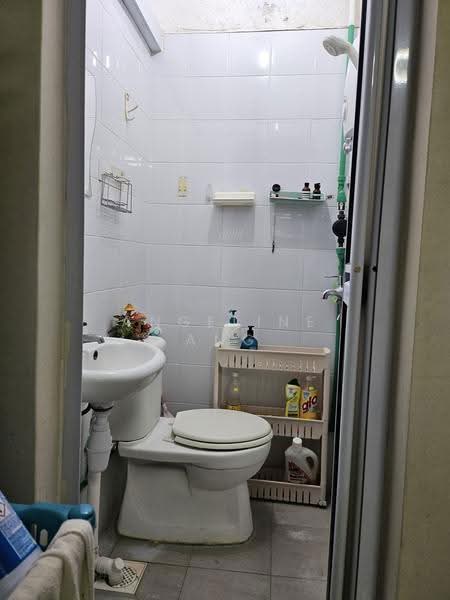247 Hougang Avenue 3, 247 Hougang Avenue 3, Hougang / Punggol / Sengkang, Room Rental, 850 sqft, HDB Flat For Rent, by Angeline Ang, 25277025 - PropertyGuru.com.sg