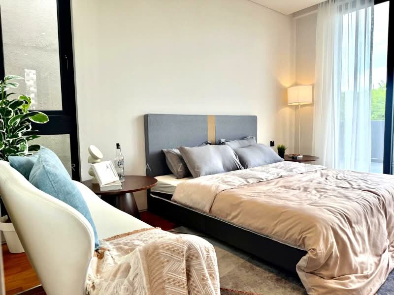 BRENDA ZEE 9450*99388 ✧ Watten/Bukit Timah ✧ Semi-D within 1km to RGPS, Hillcrest Road, Watten Estate, Greendale Avenue, Greendale Rise, Greenwood Avenue, Newton / Novena, 5 Bedrooms, 6,700 sqft, Semi-Detached House For Sale, by Brenda Zee (徐黎倫), 25277661 - L3 Junior Suite - PropertyGuru.com.sg