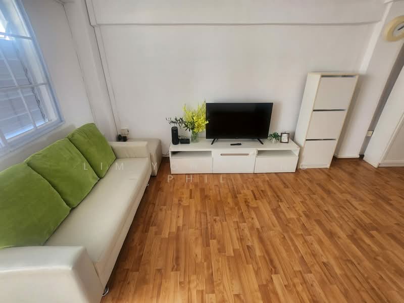 For Rent - 105 Henderson Crescent