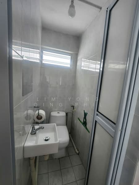 For Rent - 105 Henderson Crescent