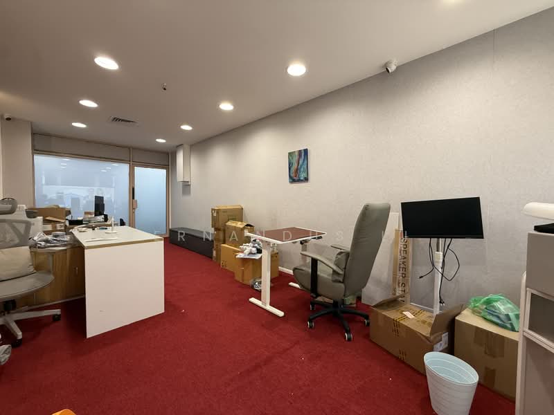 Orchard Towers, 400 Orchard Road, Orchard / River Valley, 312 sqft, Other Retail For Rent, by Fernandus Li, 25278443 - CommercialGuru.com.sg