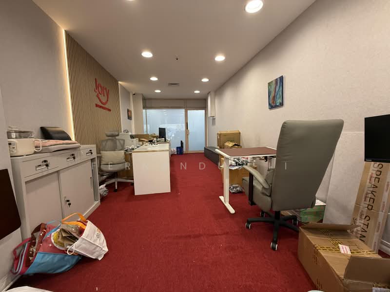 Orchard Towers, 400 Orchard Road, Orchard / River Valley, 312 sqft, Other Retail For Rent, by Fernandus Li, 25278443 - CommercialGuru.com.sg