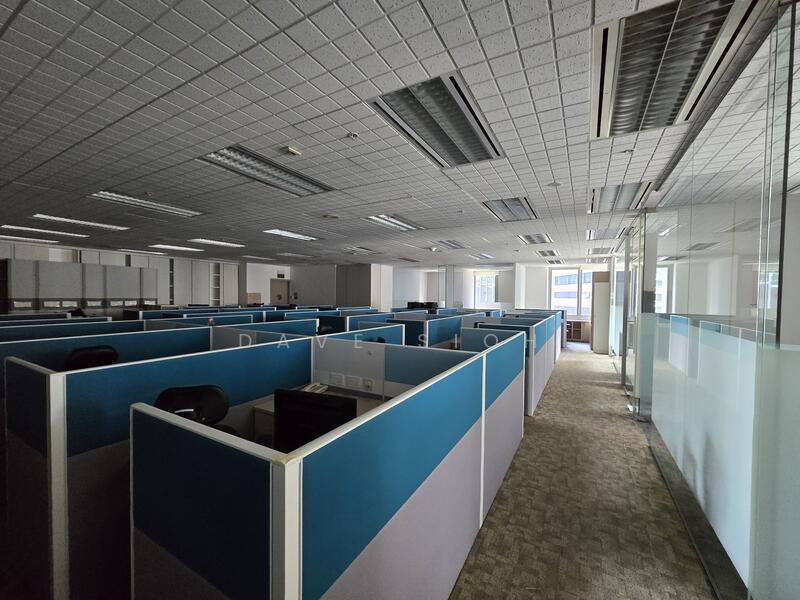 Prudential Tower, 30 Cecil Street, 2,200 sqft, Office For Rent, by Dave Sioh, 25278652 - CommercialGuru.com.sg