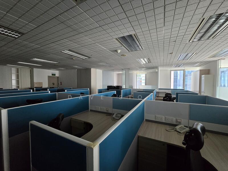 Prudential Tower, 30 Cecil Street, 2,200 sqft, Office For Rent, by Dave Sioh, 25278652 - CommercialGuru.com.sg