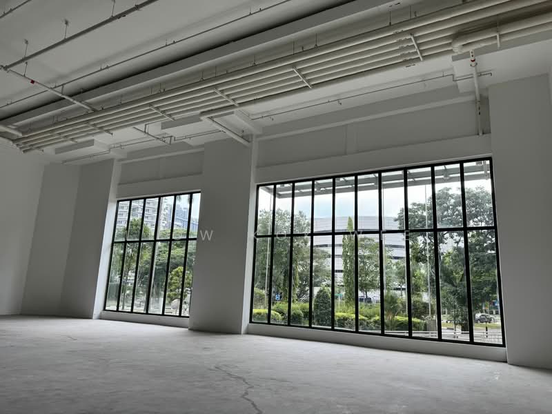 Ground floor 11m high warehouse / showroom office with full glass panels, Toh guan, 12,000 sqft, Business / Science Park For Rent, by Leow Kok Wee, 25278807 - CommercialGuru.com.sg