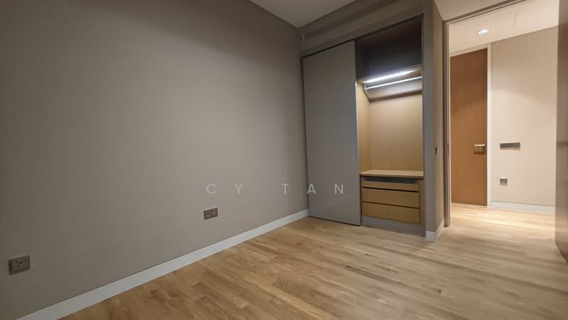 Hilltops, 101 Cairnhill Circle, 2 Bedrooms, 1,335 sqft, Condominium For Sale, by CY Tan, 25279435 - Common bedroom - PropertyGuru.com.sg