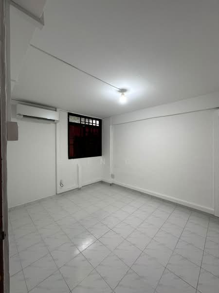 76 Bedok North Road, 76 Bedok North Road, 2 Bedrooms, 635 sqft, HDB Flat For Rent, by Gwen Ooi, 25279441 - PropertyGuru.com.sg