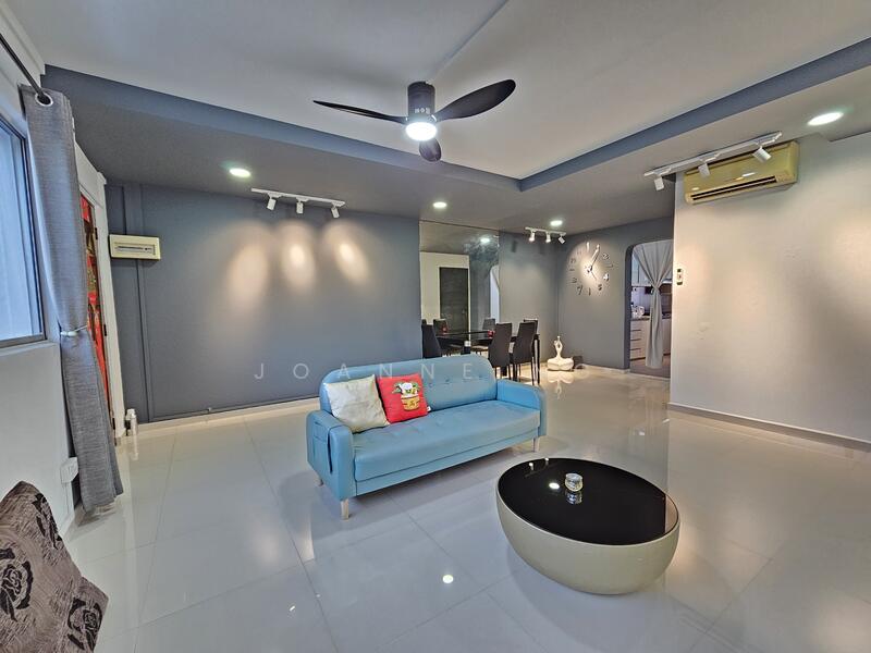 264 Bukit Batok East Avenue 4, 264 Bukit Batok East Avenue 4, 3 Bedrooms, 1,109 sqft, HDB Flat For Rent, by Joanne Ng, 25279594 - Living Hall - PropertyGuru.com.sg
