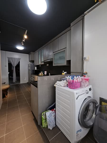 264 Bukit Batok East Avenue 4, 264 Bukit Batok East Avenue 4, 3 Bedrooms, 1,109 sqft, HDB Flat For Rent, by Joanne Ng, 25279594 - Washing Area - PropertyGuru.com.sg