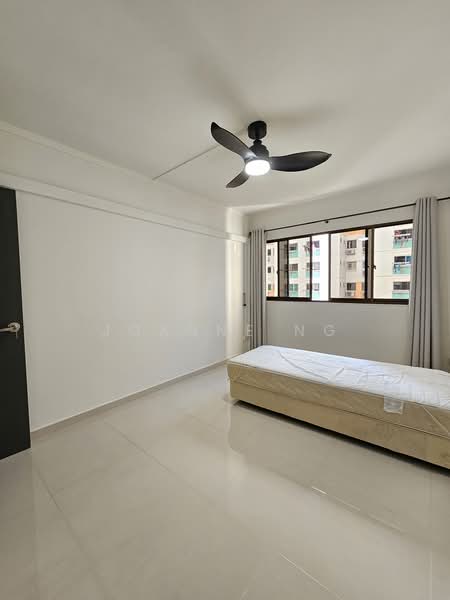 264 Bukit Batok East Avenue 4, 264 Bukit Batok East Avenue 4, 3 Bedrooms, 1,109 sqft, HDB Flat For Rent, by Joanne Ng, 25279594 - Common Bedroom 2 - PropertyGuru.com.sg